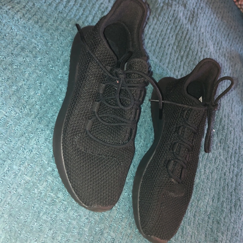 Women’s Adidas Tennis Shoes